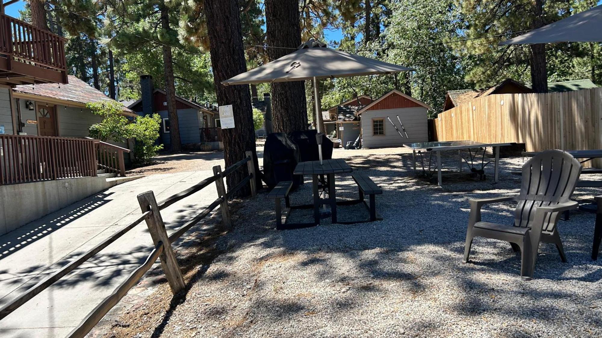 Fox 'N Bear Cottages Big Bear Lake Exterior photo